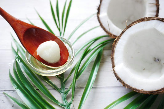 Oil Pulling: la guida completa a questa antica pratica dell'Ayurveda